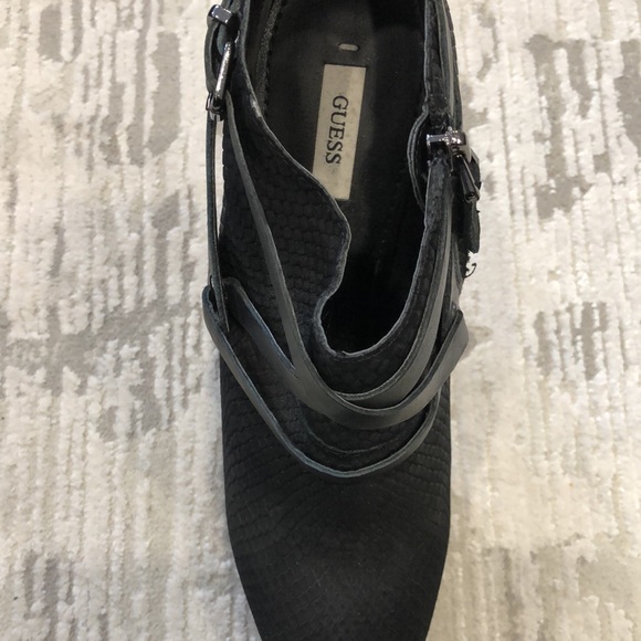 Sexy black snakeskin women bootie. New brand without tag. - Picture 4 of 5